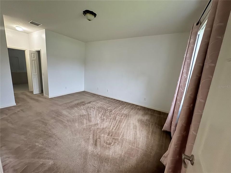En Renta: $2,850 (5 camas, 3 baños, 2825 Pies cuadrados)