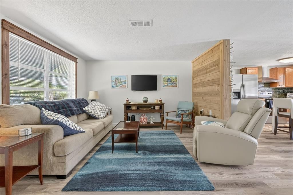 For Sale: $518,000 (3 beds, 2 baths, 1176 Square Feet)