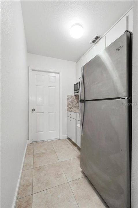Activo con contrato: $385,000 (3 camas, 2 baños, 2062 Pies cuadrados)