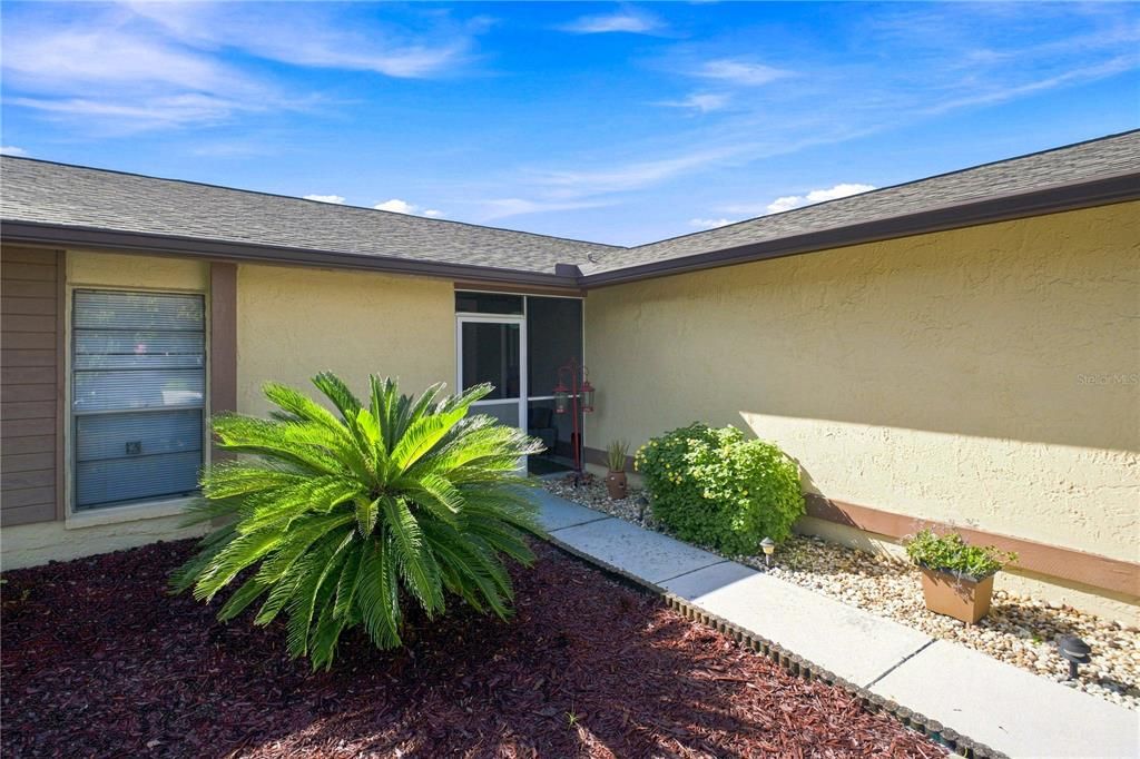 For Sale: $500,000 (3 beds, 2 baths, 1718 Square Feet)