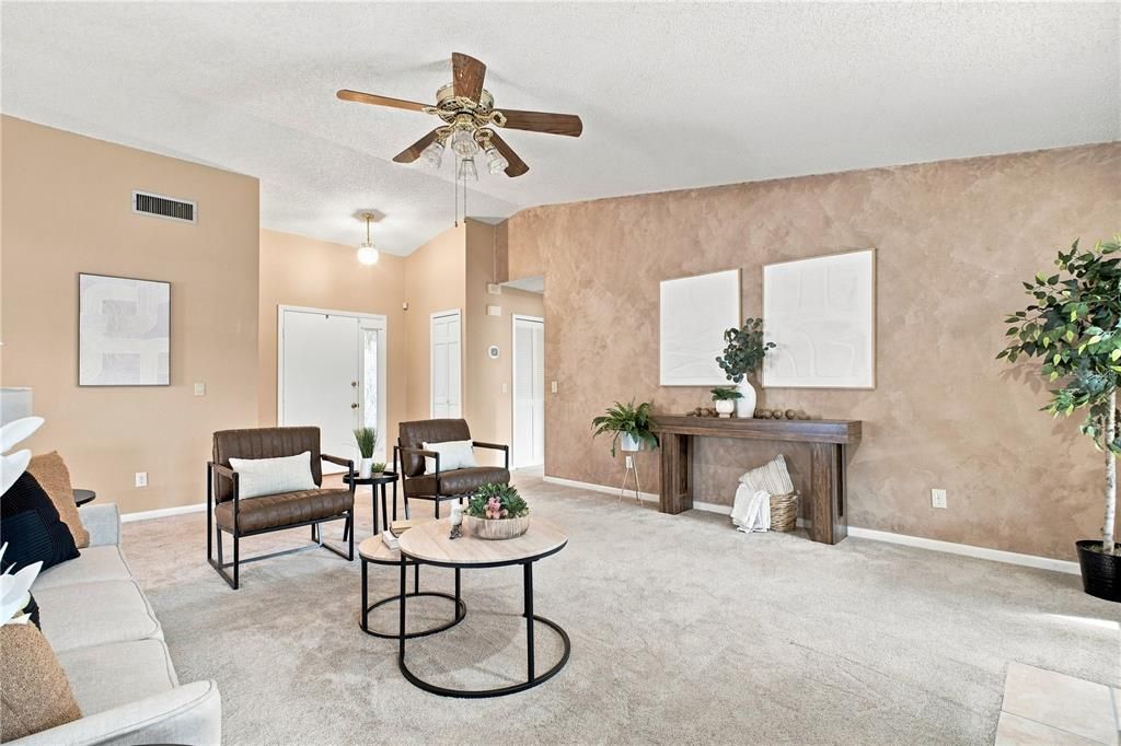 For Sale: $500,000 (3 beds, 2 baths, 1718 Square Feet)