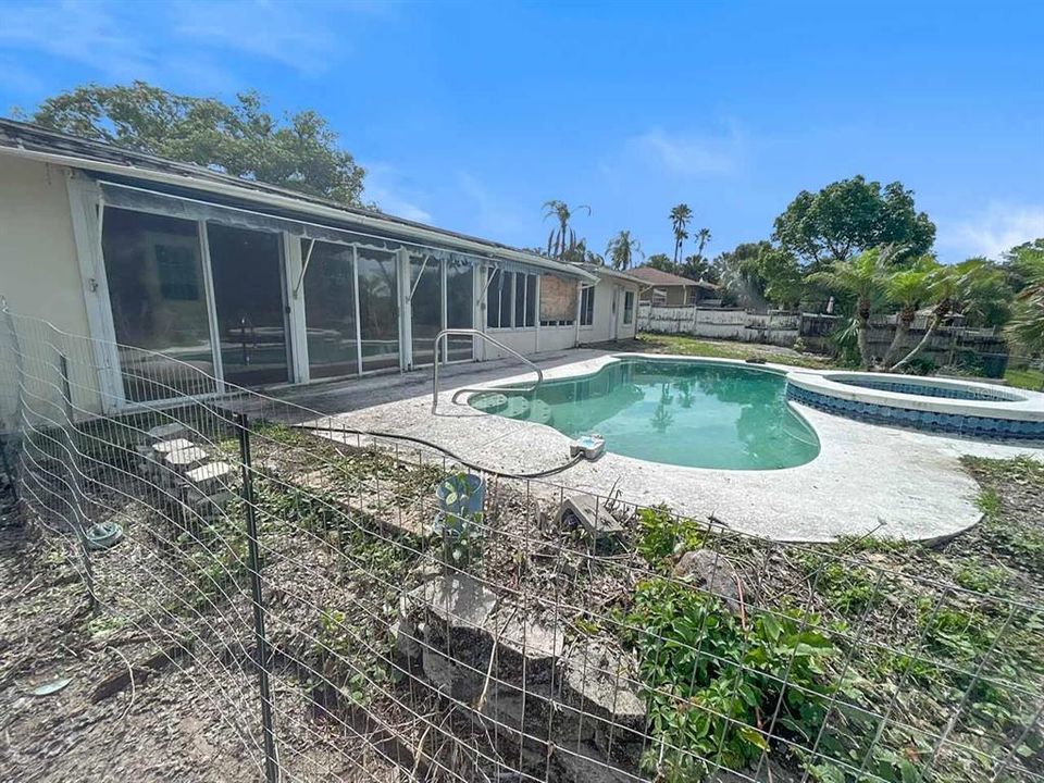En Venta: $226,900 (3 camas, 3 baños, 1812 Pies cuadrados)