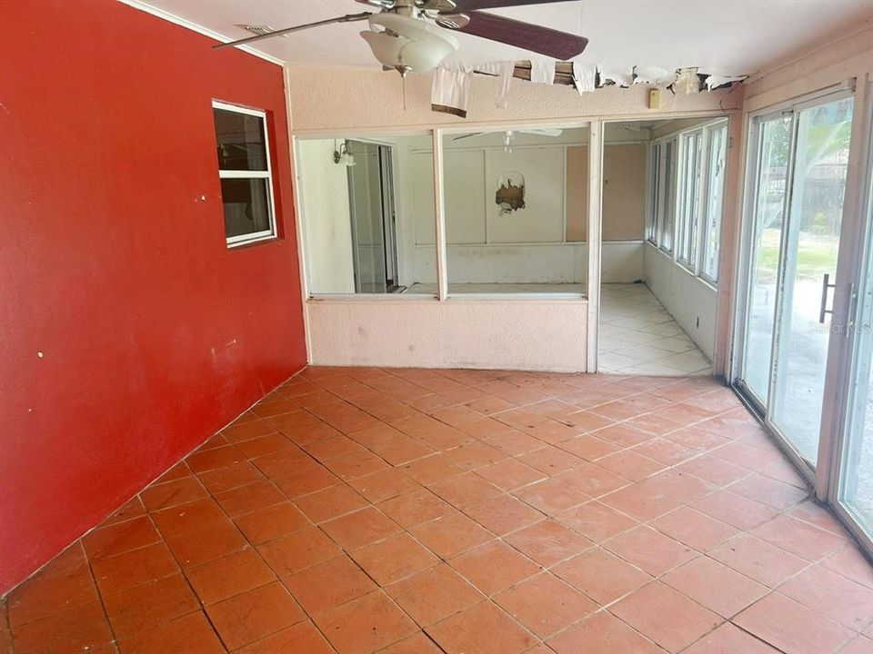 En Venta: $226,900 (3 camas, 3 baños, 1812 Pies cuadrados)