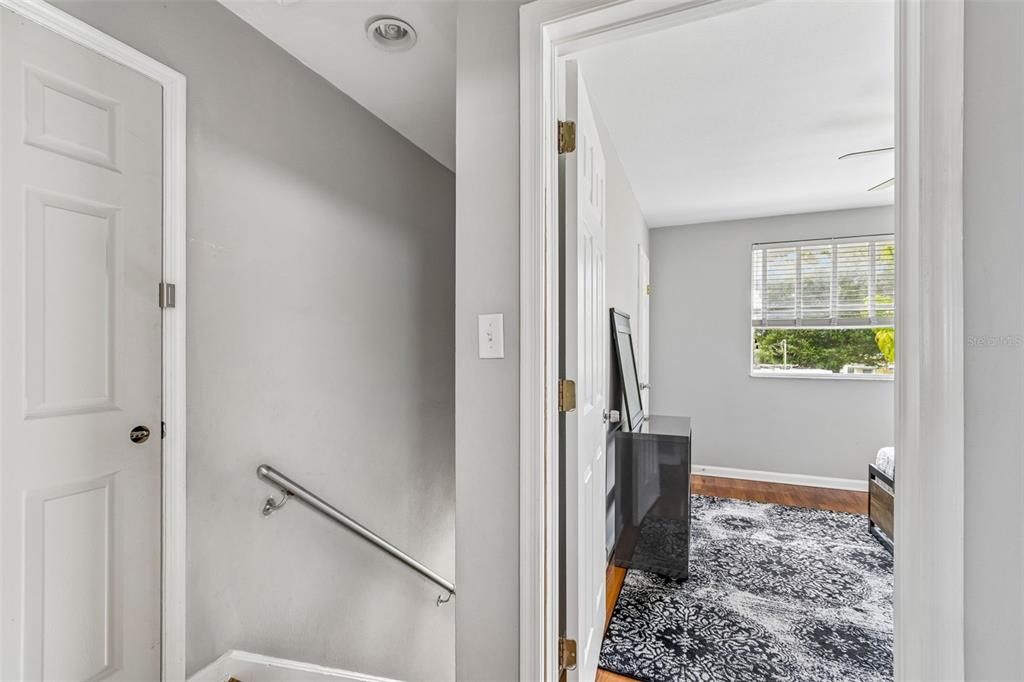 For Rent: $1,850 (2 beds, 1 baths, 1848 Square Feet)