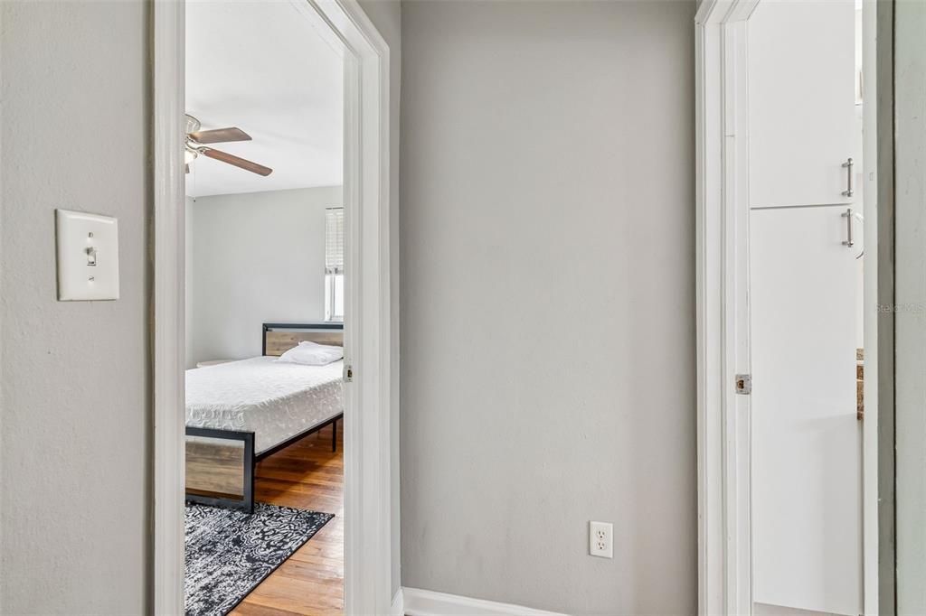 For Rent: $1,850 (2 beds, 1 baths, 1848 Square Feet)