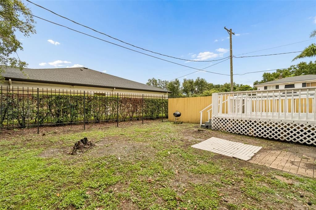 For Rent: $1,850 (2 beds, 1 baths, 1848 Square Feet)