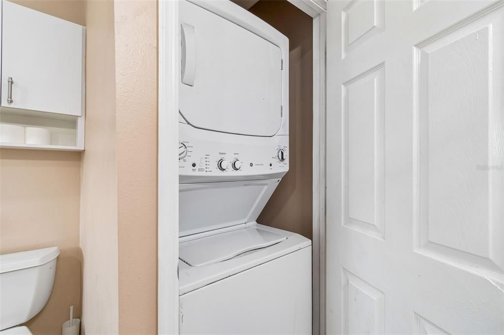 For Rent: $1,850 (2 beds, 1 baths, 1848 Square Feet)