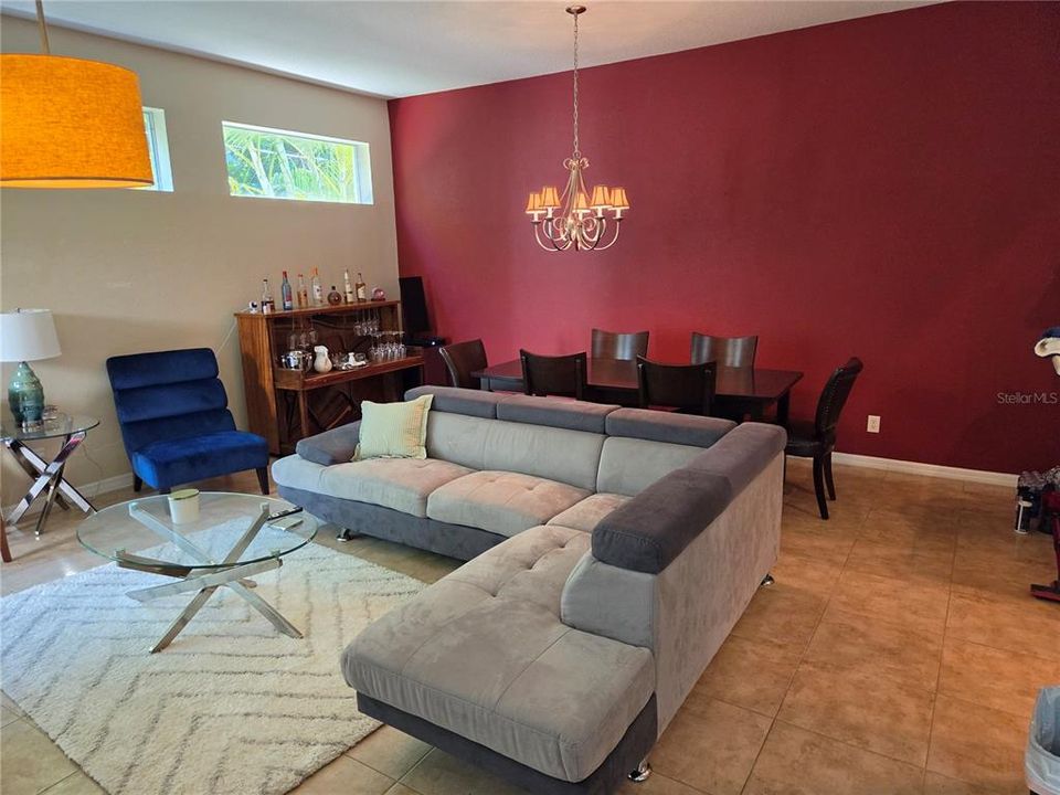 For Rent: $2,300 (3 beds, 3 baths, 2277 Square Feet)