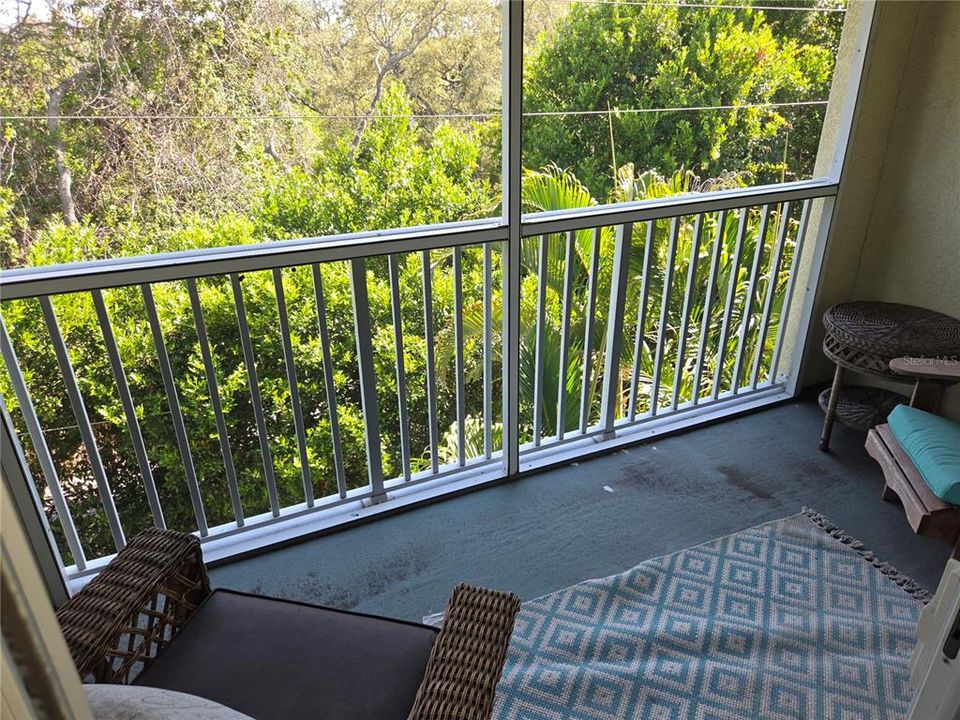 For Rent: $2,300 (3 beds, 3 baths, 2277 Square Feet)