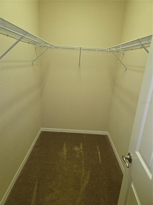 For Rent: $2,300 (3 beds, 3 baths, 2277 Square Feet)