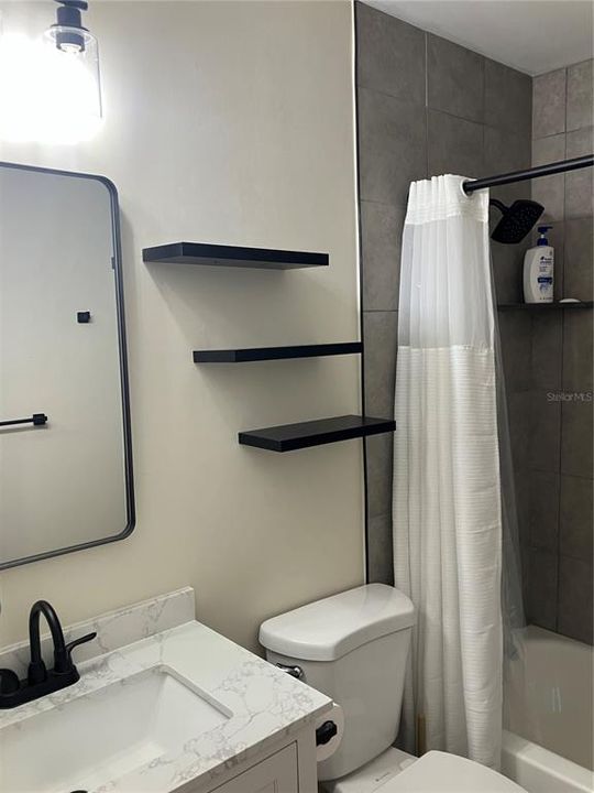 For Rent: $1,750 (2 beds, 2 baths, 960 Square Feet)