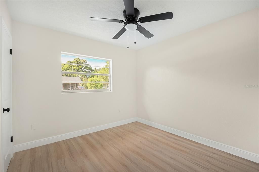 En Venta: $425,000 (3 camas, 2 baños, 1323 Pies cuadrados)