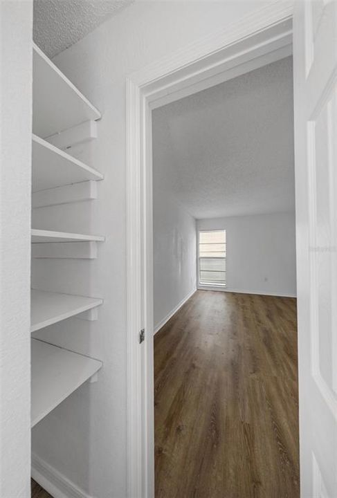 For Sale: $130,000 (2 beds, 1 baths, 960 Square Feet)