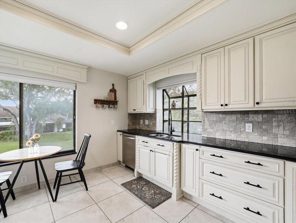 For Sale: $299,000 (2 beds, 2 baths, 1260 Square Feet)