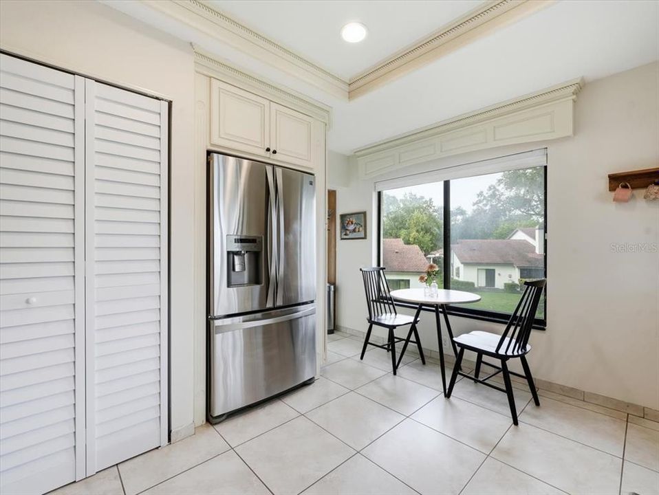 For Sale: $299,000 (2 beds, 2 baths, 1260 Square Feet)