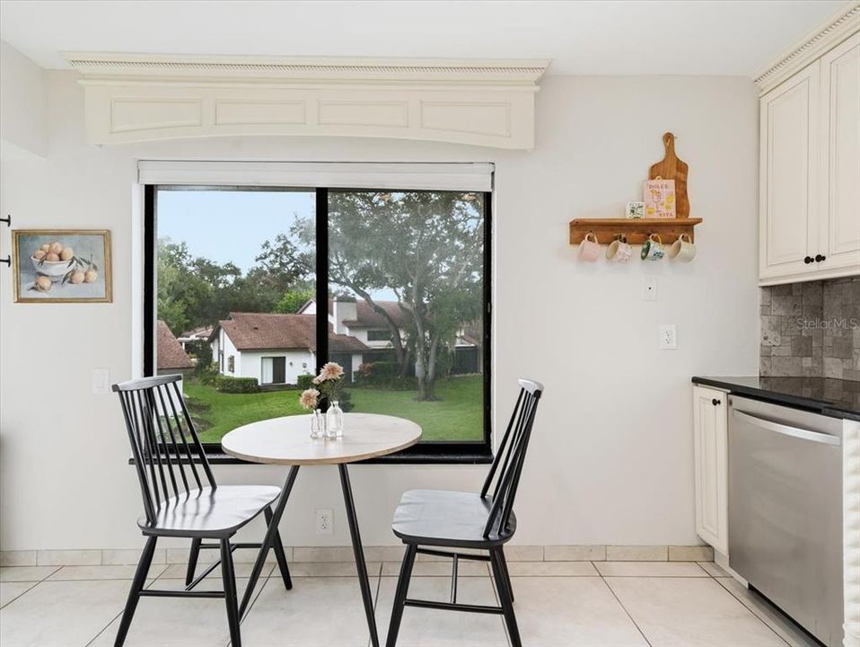 For Sale: $299,000 (2 beds, 2 baths, 1260 Square Feet)