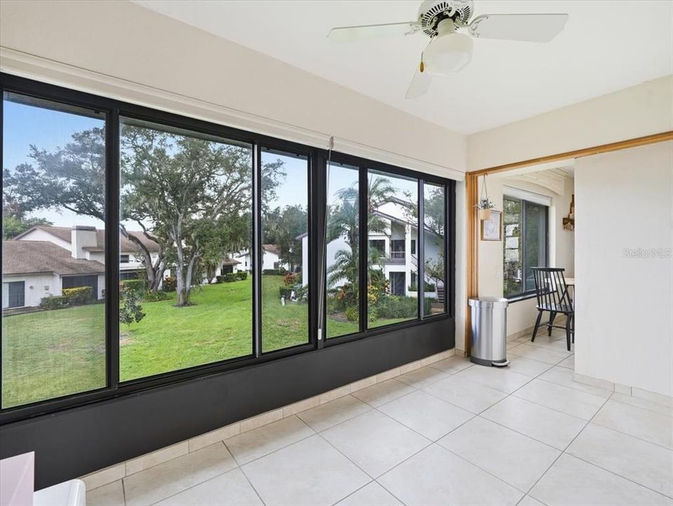 For Sale: $299,000 (2 beds, 2 baths, 1260 Square Feet)