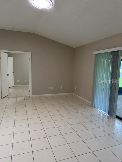 For Rent: $2,275 (3 beds, 2 baths, 1268 Square Feet)
