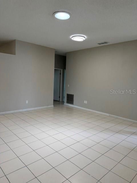 For Rent: $2,275 (3 beds, 2 baths, 1268 Square Feet)