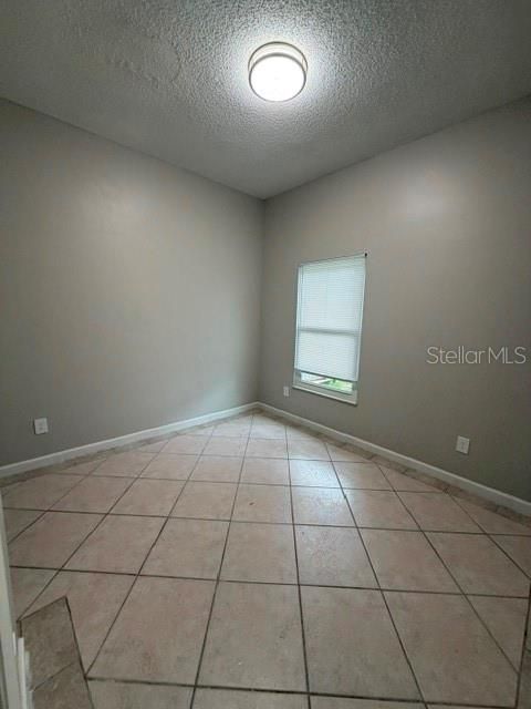 For Rent: $2,275 (3 beds, 2 baths, 1268 Square Feet)