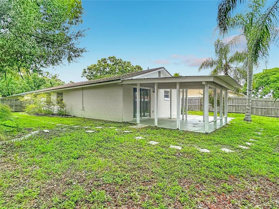 Под контрактом: $352,500 (3 спален, 2 ванн, 1284 Квадратных фут)