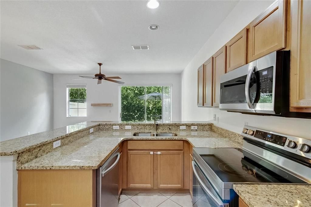 For Rent: $2,300 (3 beds, 2 baths, 1502 Square Feet)