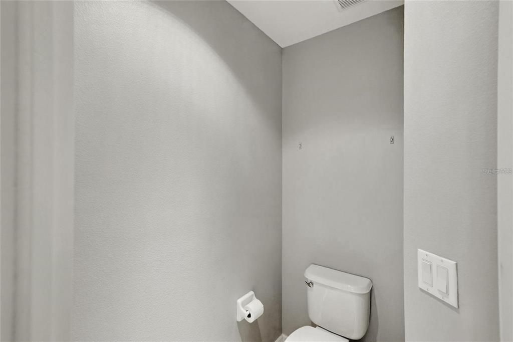 For Rent: $2,300 (3 beds, 2 baths, 1502 Square Feet)