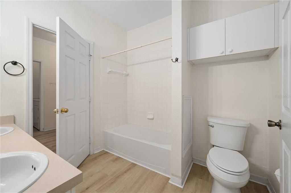 For Rent: $1,350 (1 beds, 1 baths, 782 Square Feet)