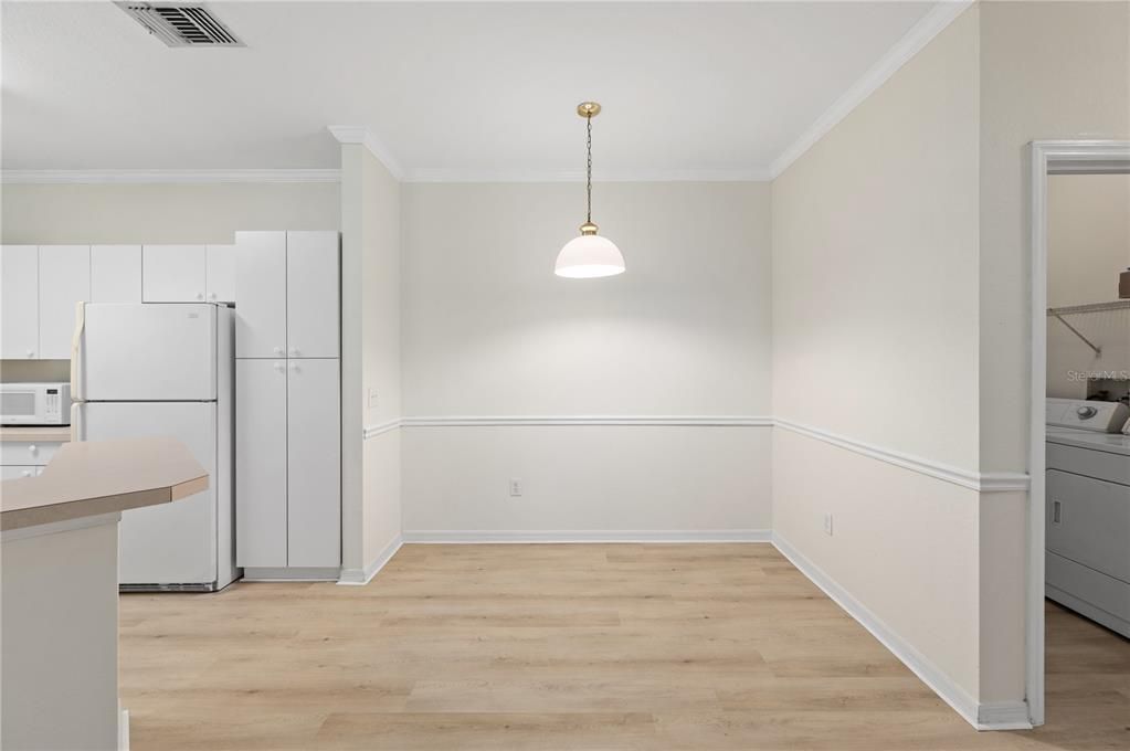 For Rent: $1,350 (1 beds, 1 baths, 782 Square Feet)