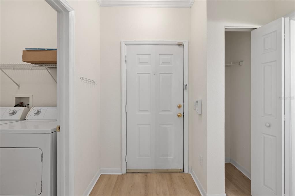 For Rent: $1,350 (1 beds, 1 baths, 782 Square Feet)