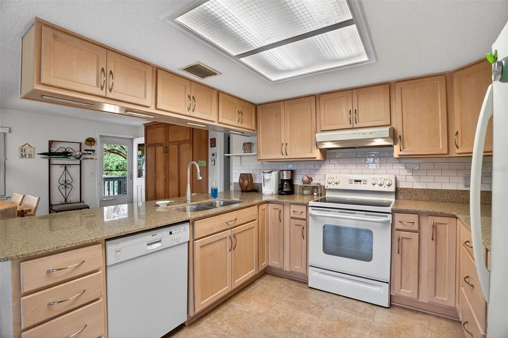 En Venta: $418,000 (2 camas, 1 baños, 1048 Pies cuadrados)