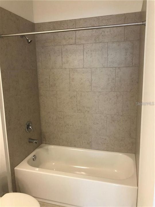 В аренду: $1,850 (1 спален, 1 ванн, 910 Квадратных фут)
