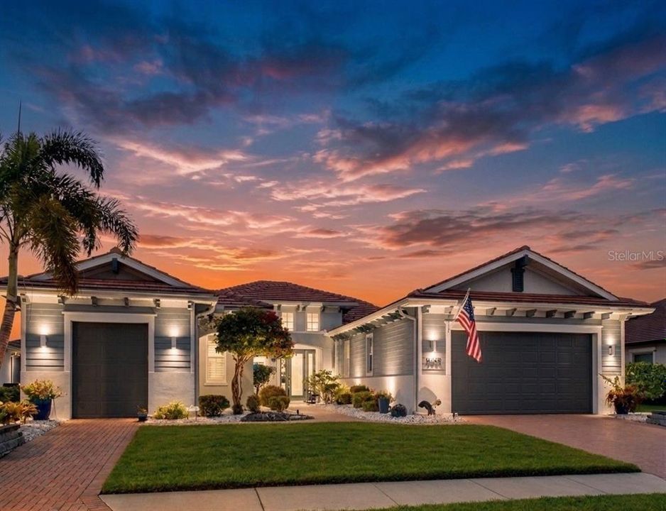 For Sale: $1,200,000 (3 beds, 4 baths, 2725 Square Feet)