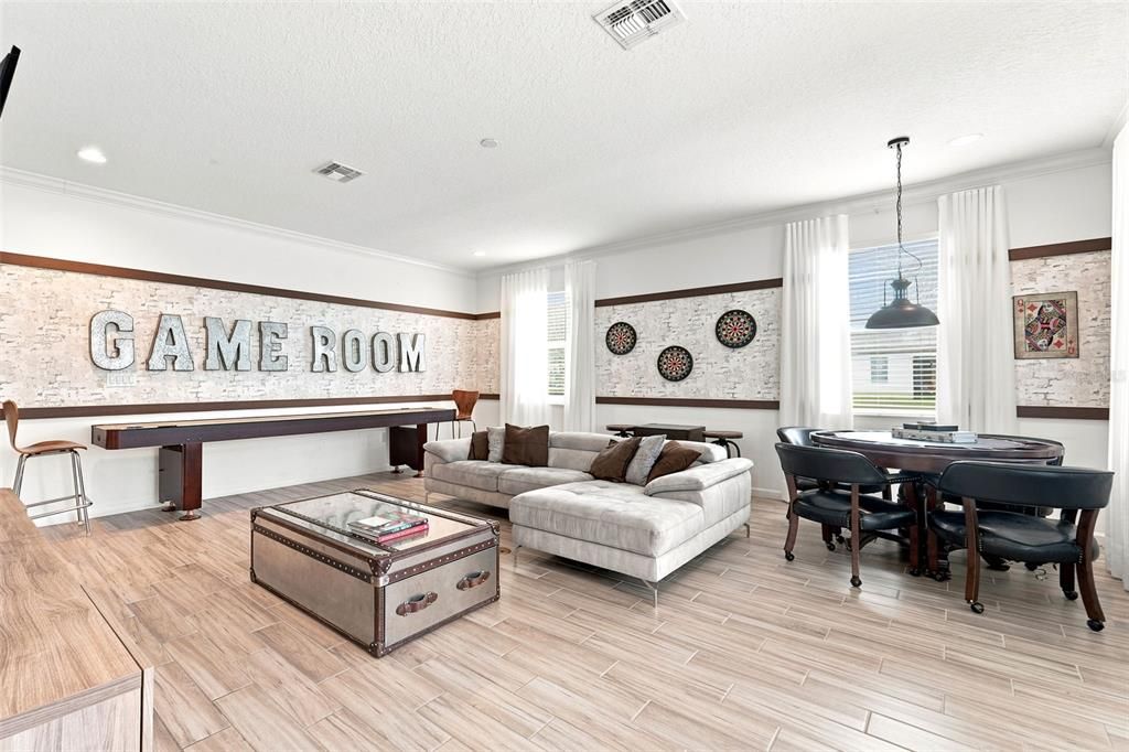 For Sale: $929,000 (7 beds, 6 baths, 4422 Square Feet)