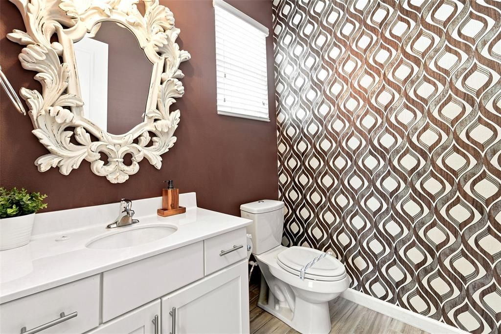 For Sale: $929,000 (7 beds, 6 baths, 4422 Square Feet)