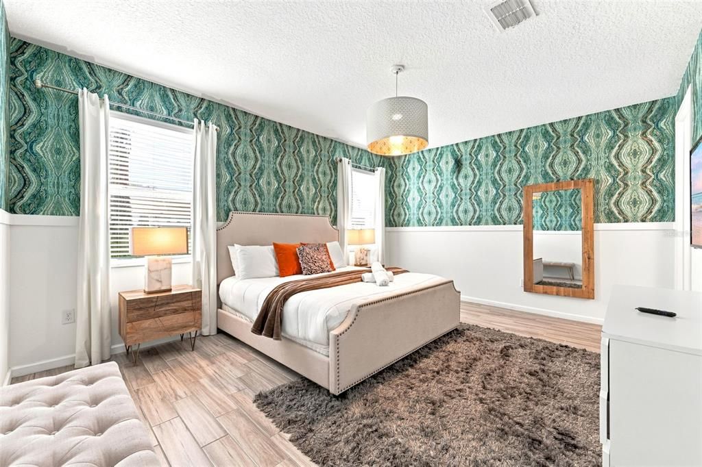 For Sale: $929,000 (7 beds, 6 baths, 4422 Square Feet)