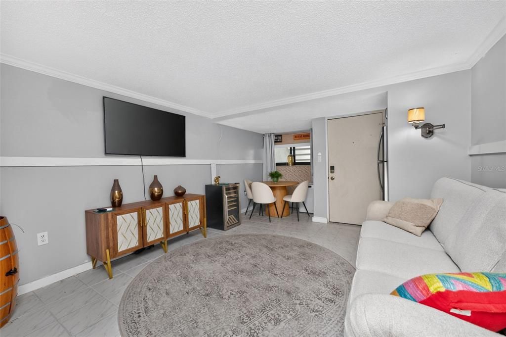For Sale: $495,000 (2 beds, 3 baths, 1856 Square Feet)