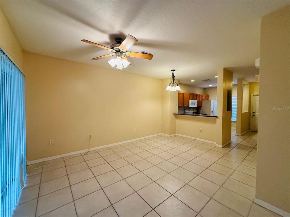 For Rent: $1,800 (2 beds, 2 baths, 1173 Square Feet)