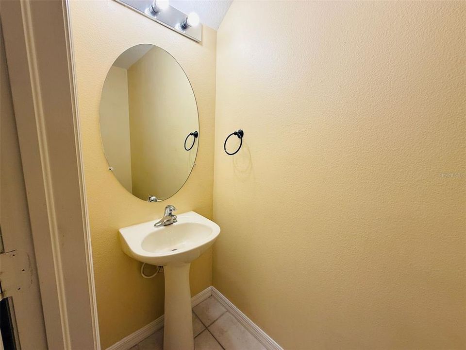 For Rent: $1,800 (2 beds, 2 baths, 1173 Square Feet)