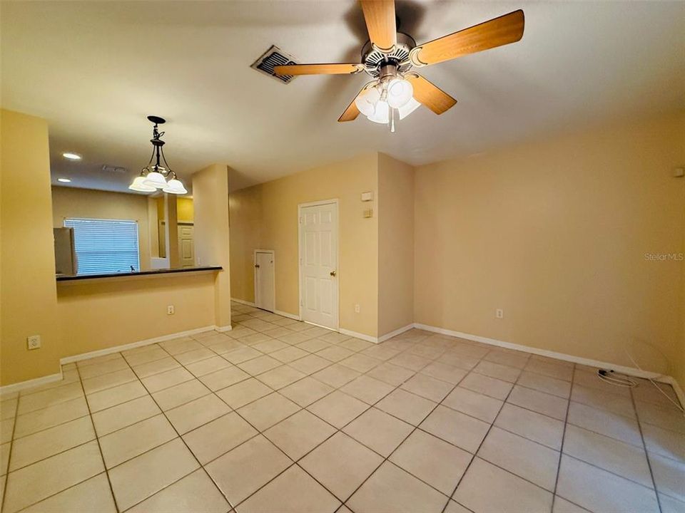 For Rent: $1,800 (2 beds, 2 baths, 1173 Square Feet)