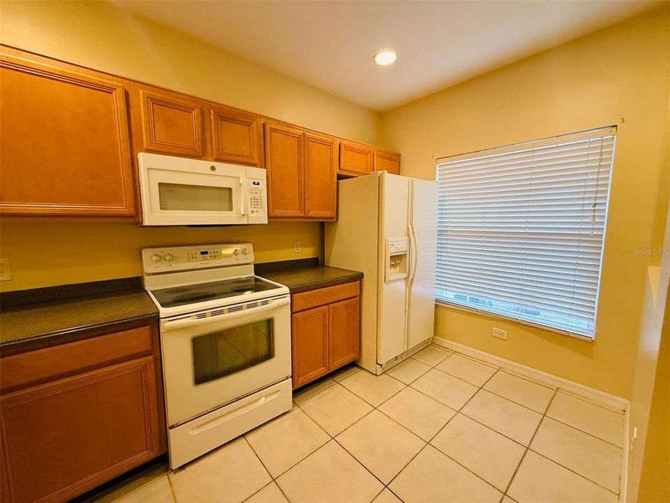 For Rent: $1,800 (2 beds, 2 baths, 1173 Square Feet)