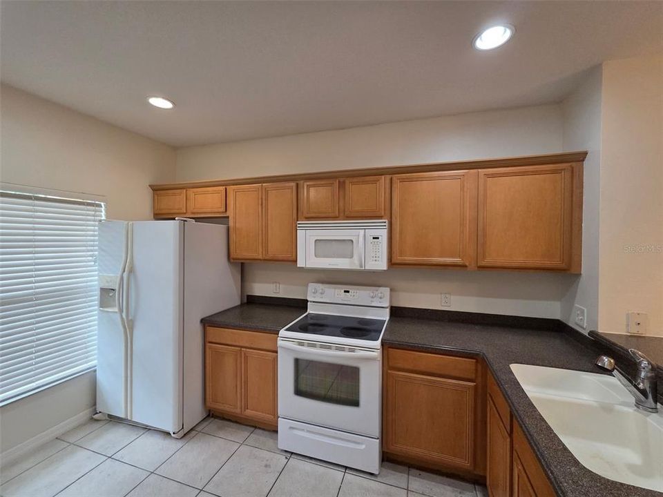 For Rent: $1,700 (2 beds, 2 baths, 1173 Square Feet)