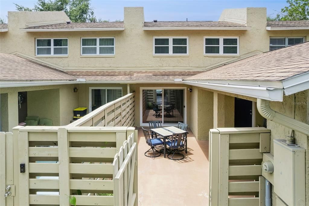 For Sale: $225,000 (2 beds, 1 baths, 1432 Square Feet)