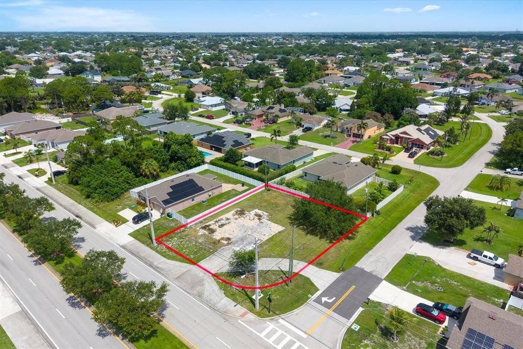 На продажу: $159,990 (0.28 acres)