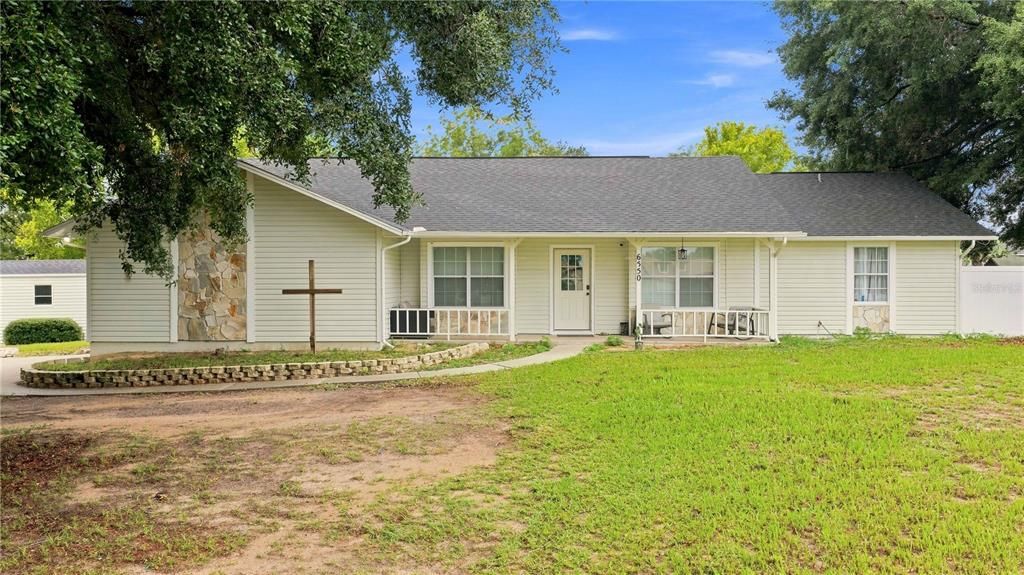 En Venta: $435,000 (3 camas, 2 baños, 1936 Pies cuadrados)