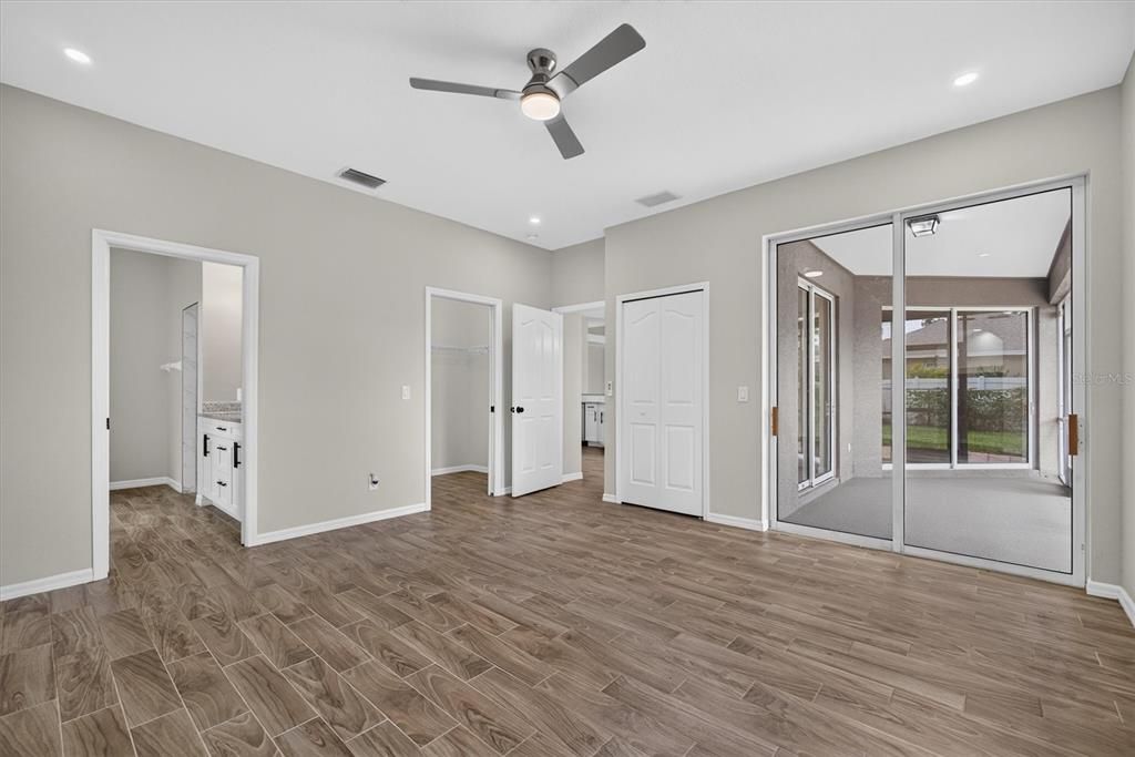 Active With Contract: $315,000 (3 beds, 2 baths, 1702 Square Feet)