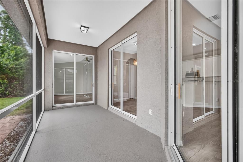 Active With Contract: $315,000 (3 beds, 2 baths, 1702 Square Feet)
