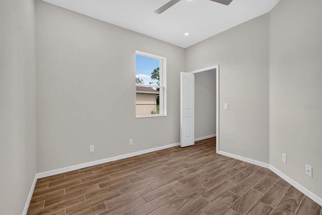 Active With Contract: $315,000 (3 beds, 2 baths, 1702 Square Feet)
