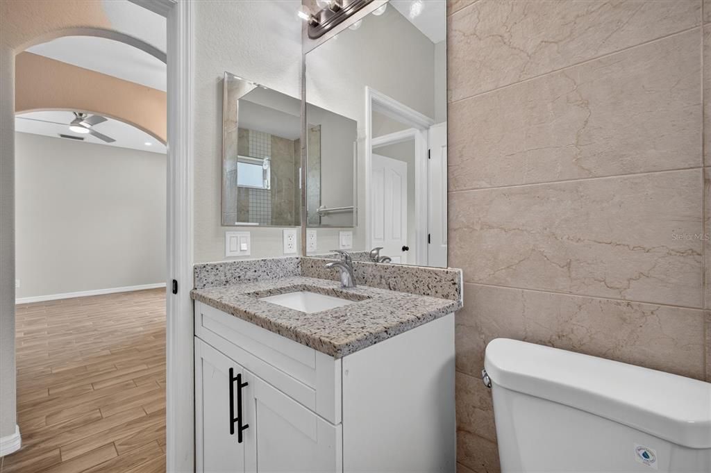 Active With Contract: $315,000 (3 beds, 2 baths, 1702 Square Feet)