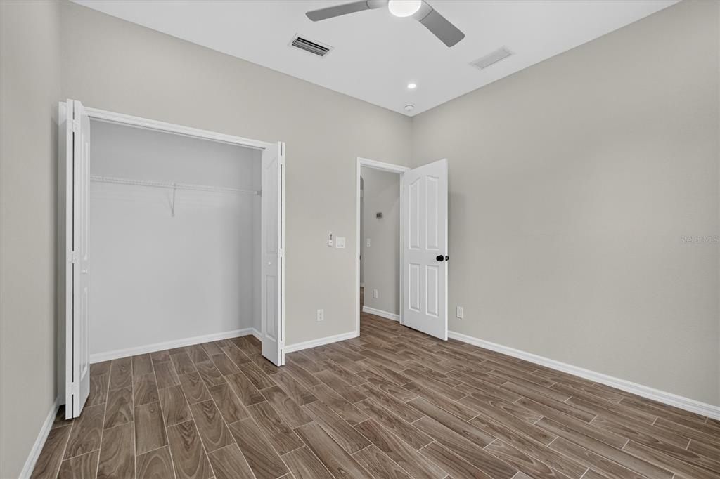 Active With Contract: $315,000 (3 beds, 2 baths, 1702 Square Feet)
